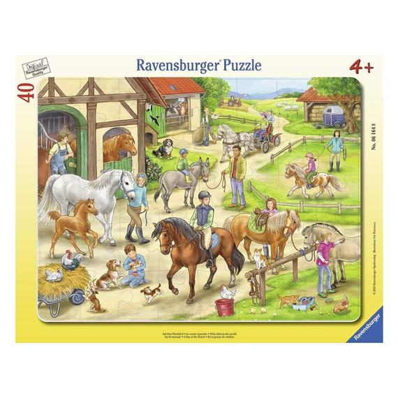 Ravensburger: A lovastanyán 40 darabos puzzle (65531)